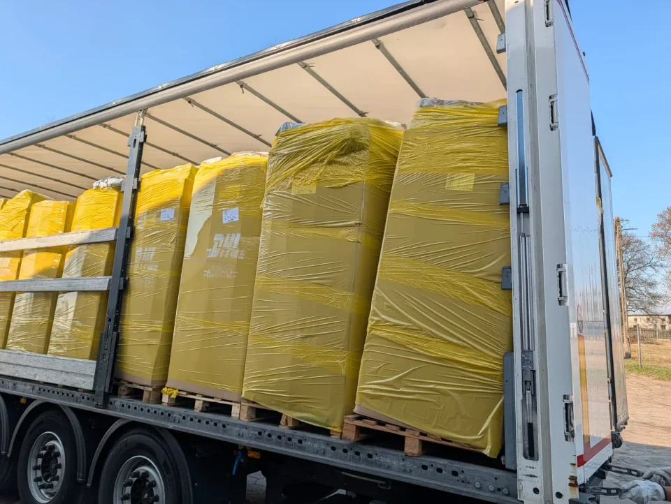 32 palety · DHL — zwroty kurierskie z Niemiec · Spedycja MERXFORMA · Czechy