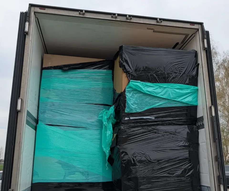 60 palet · DPD / Hermes / DHL — zwroty kurierskie z Polski · Spedycja MERXFORMA · Hiszpania