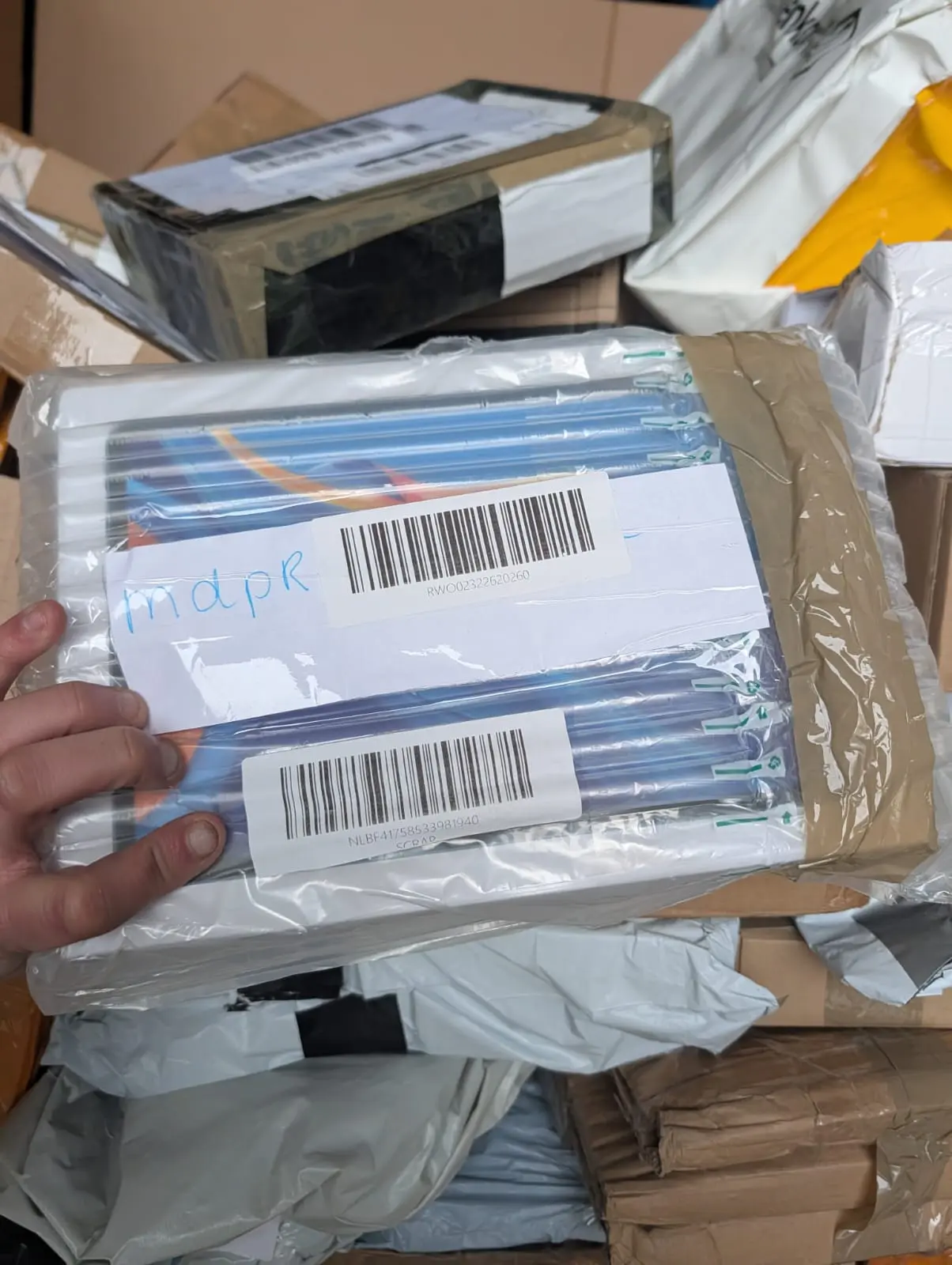 Zwroty kurierskie DHL